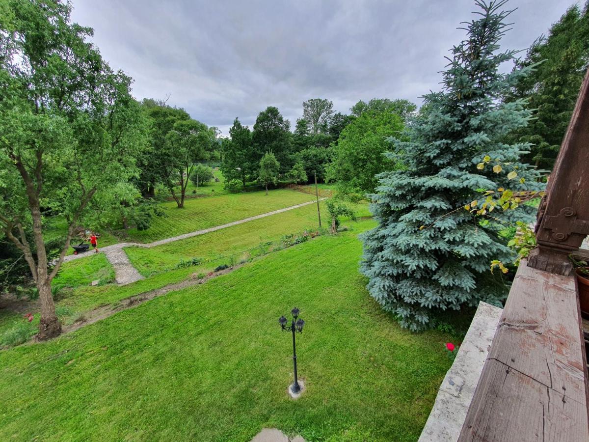Palac Lawica- Splywy Przelomem Bardzkim Klodzko Luaran gambar