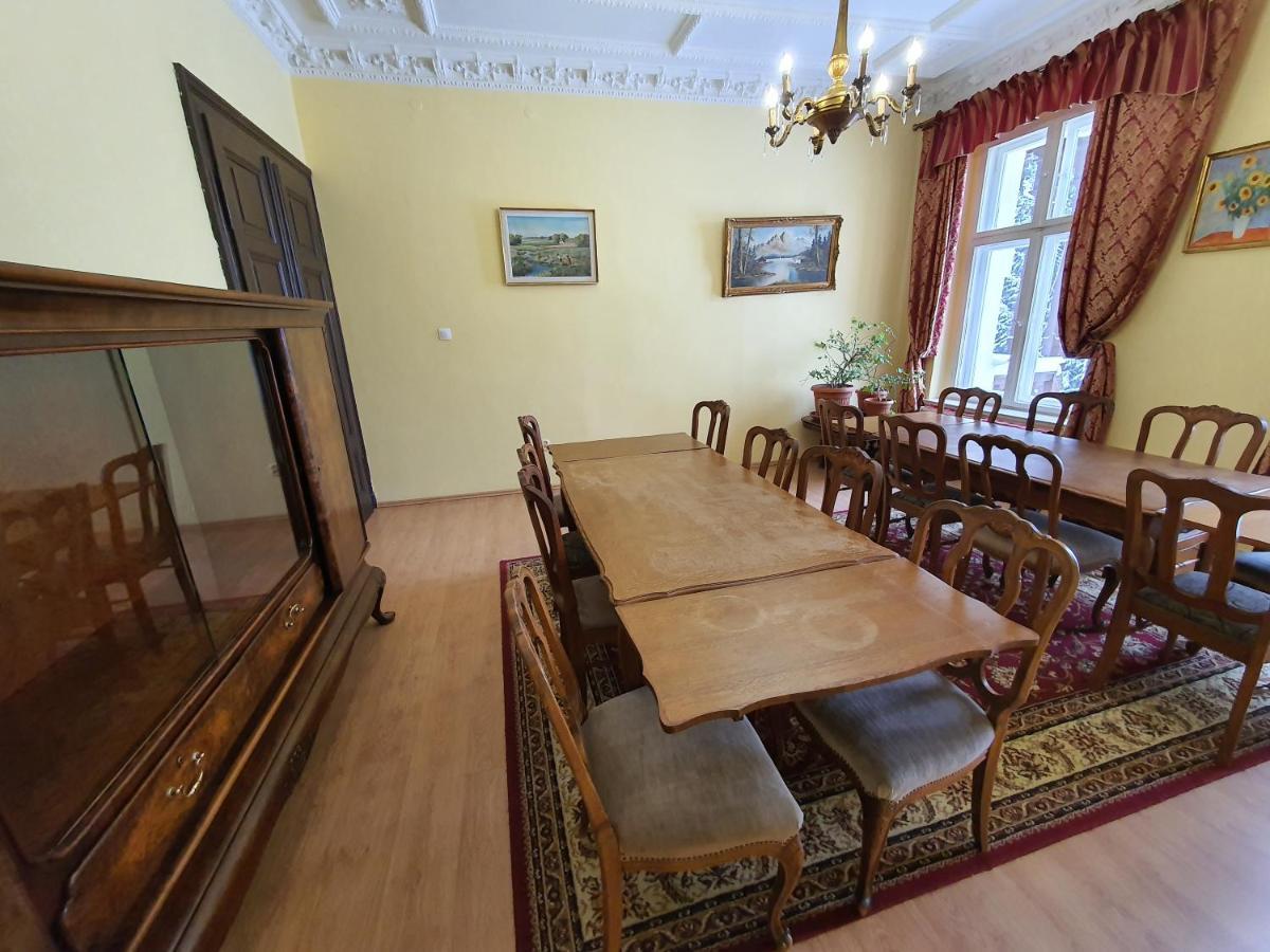 Palac Lawica- Splywy Przelomem Bardzkim Klodzko Luaran gambar