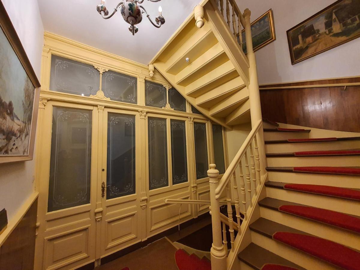 Palac Lawica- Splywy Przelomem Bardzkim Klodzko Luaran gambar