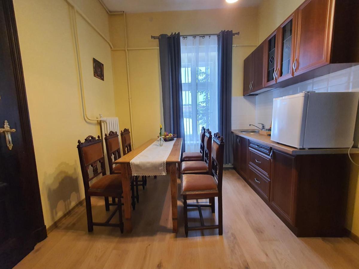 Palac Lawica- Splywy Przelomem Bardzkim Klodzko Luaran gambar